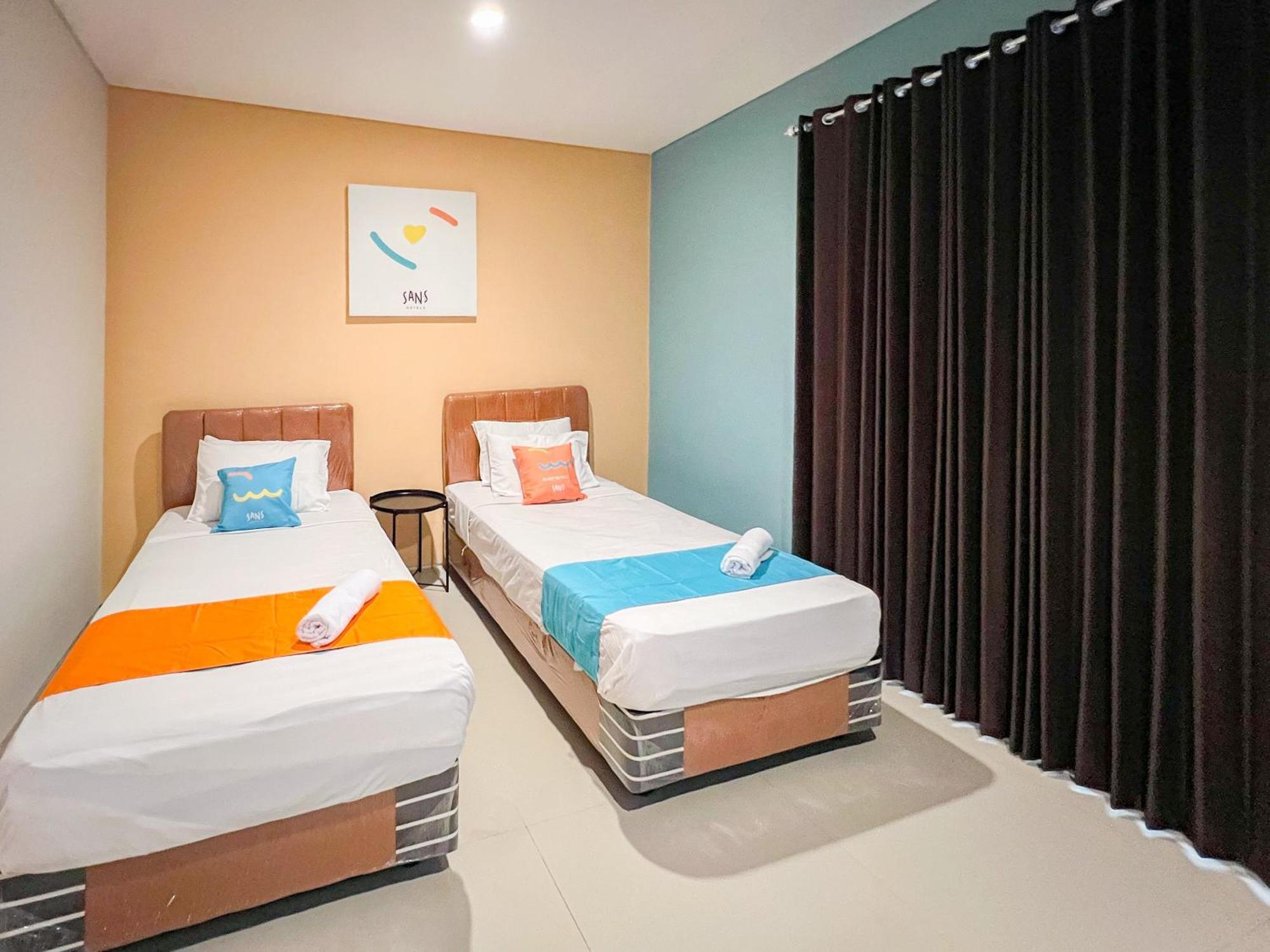 Sans Stay Bukit Palma Citraland Surabaia Exterior foto